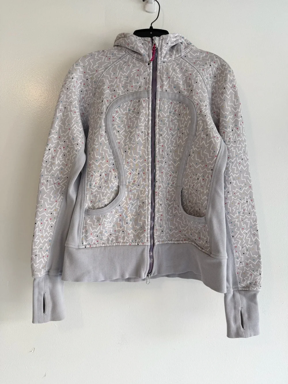 Lululemon 2015 SeaWheeze Scuba Hoodie Gray Confetti Print Thumbholes 8696